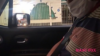 На Улици Сам Упознала Једног Човека, Пружила Му Орално Задовољство И Позвала Га Кући На Анални Секс